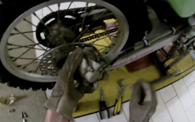 Tuto | Changer des plaquettes de frein arrière – remontage